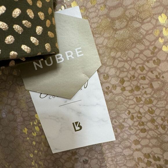 BuffBunny Nubre Olive Greeb Metallic Gold Rosa Sports Bra Medium NWT - Picture 4 of 8